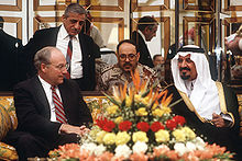 Cheney meets with Prince Sultan, Minister of Defence and Aviation in Saudi Arabia to discuss how to handle the invasion of Kuwait
