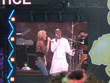 Dido performing with Youssou N'Dour in Hyde Park, London.