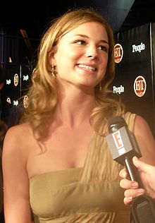 Emily VanCamp