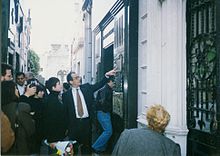 Liza Minnelli reading the plaque on Eva Perón's tomb, 1993. In the early 1980s, Minnelli was considered for the lead role in the movie version of the musical Evita.[75]