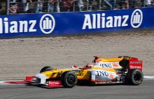 Alonso on his way to fifth place at the 2009 Italian Grand Prix