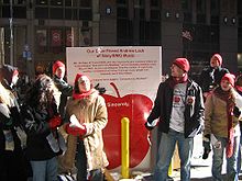Fans in support of Fiona Apple demonstrating outside the NYC headquarters of Sony BMG Music Entertainment in January 2005.