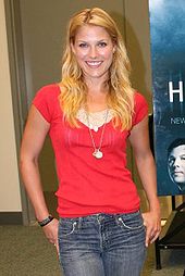 Larter promoting Heroes at Comic Con 2006