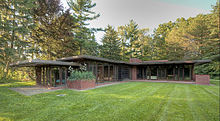 Charles Weltzheimer Residence (1948) in Oberlin, Ohio