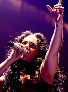 Keys performing live, March 19, 2008