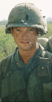 Sinise on the set of Forrest Gump, in 1993