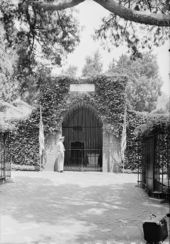 Washington's tomb at Mount Vernon, Virginia