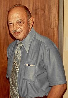 Mel Blanc took Shearer "under his wing" during his early days in show-business.