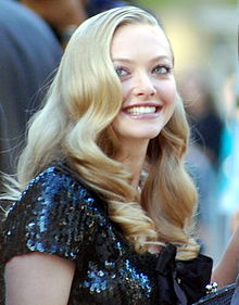 Seyfried at the Chloe premiere, Roy Thomson Hall (Toronto), September 13, 2009.