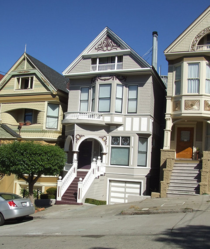 Joplin's house at 122 Lyon Street in Haight-Ashbury in San Francisco, California. She lived there in the 1960s with her boyfriend Country Joe McDonald.[9]