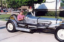 Leno arriving at the 45th Primetime Emmy Awards in his Hispano-Suiza Aero[70]