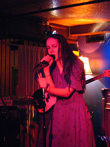 Jena Malone, performing with "The Shoe", downstairs at Union Hall, January 13, 2008