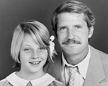 Jodie Foster with Christopher Connelly in TV's Paper Moon, 1974