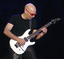 Satriani in 2005