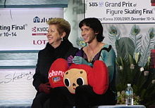 Weir and Zmievskaya during the 2008 Grand Prix Final