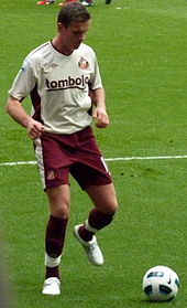 Henderson playing for Sunderland in 2011