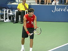 Del Potro preparing to serve at the 2008 US Open