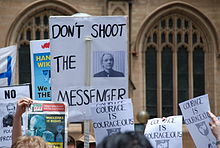 Demonstration in support of Assange in front of Sydney Town Hall, 10 December 2010.
