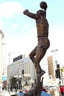 Kareem Abdul-Jabar statue in front of Staples Center