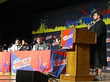 Smith and the cast of Comic Book Men at the New York Comic Con.
