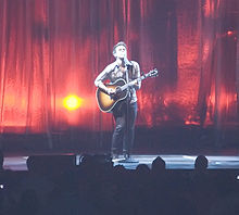 Kris Allen on the American Idol Tour, August 5, 2009