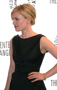 Paquin at 25th Annual Paley Television Festival, April 2009