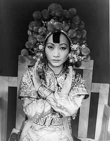 Carl Van Vechten photo portrait of Wong, in costume for a dramatic adaptation of Puccini's Turandot at Westport, August 11, 1937[107]