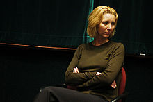 Kudrow visiting Vassar College in 2004