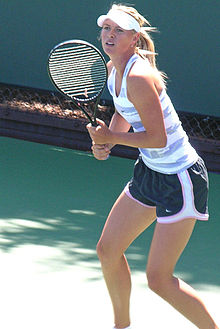 Sharapova practising at the Bank of the West Classic in 2010