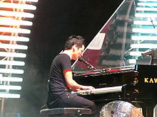 Bellamy performing at Lollapalooza, 2007