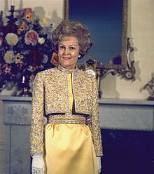 Pat Nixon posing in the White House, 1970