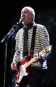 Pete Townshend in concert, 2008.