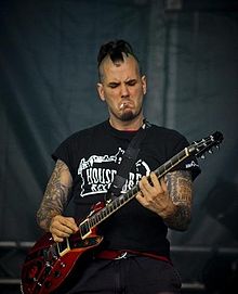 Anselmo playing guitar for Eyehategod during Hellfest 2009