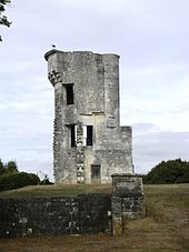 Geoffrey de Rancon's Château de Taillebourg, the castle Richard retreated to after Henry II's forces captured 60 knights and 400 archers who fought for Richard when Saintes was captured.[31]