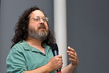 Richard Stallman giving a speech on "Free Software and your freedom" at the biennale du design of Saint Etienne (2008)