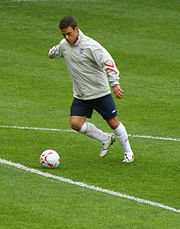 Williams warming up for the 2006 edition of Soccer Aid