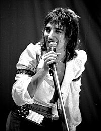 Stewart performing in Oslo, Norway, 5 November 1976.