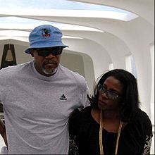 Jackson with his wife LaTanya Richardson in 2005