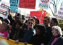 Penn at an anti-war rally in Washington, D.C., January 27, 2007