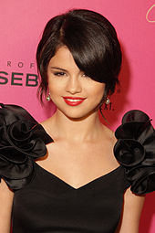 Selena Gomez attending "The 6th Annual Hollywood Style Awards" Beverly Hills, 2009