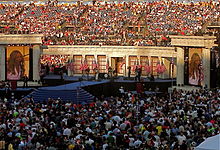 Crow performs during the final day of the 2008 Democratic National Convention in Denver, Colorado.