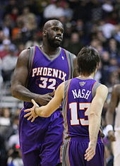 Nash with then-teammate Shaquille O'Neal