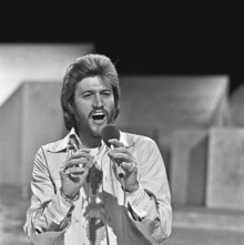 Gibb performing on Dutch television programme TopPop in 1973