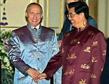 Vladimir Putin and Hu Jintao at the 2003 APEC Summit in Thailand