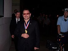 Bono after accepting the Philadelphia Liberty Medal on 27 September 2007.