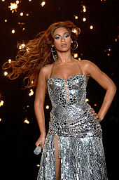 Knowles performing during The Beyoncé Experience concert tour in May 2007