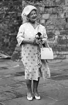 The Queen Mother at Dover Castle, by Allan Warren.