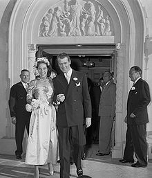 Stewart was married to wife Gloria from 1949 to her death in 1994