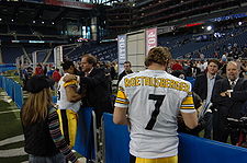 Roethlisberger signs autographs at Super Bowl XL media day.