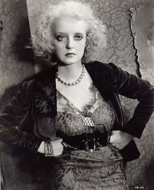 As the shrewish Mildred in Of Human Bondage (1934), Davis was acclaimed for her dramatic performance